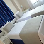 Отель Tasquartas 2*